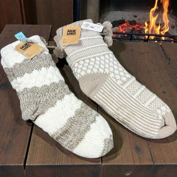 MUK LUKS Set of 2 Aloe Infused Textured Cabin Socks Faux Fur Lined NWT L/XL WTB - Picture 1 of 6